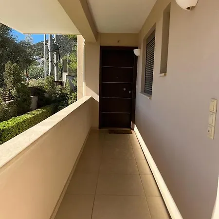 Pool 5 Minutes Walk From Apartment *