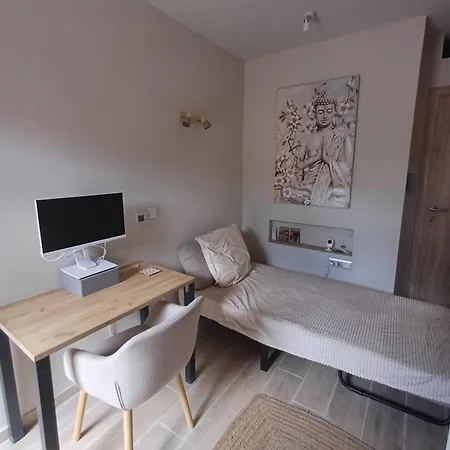 Apartment Pool 5 Minutes Walk From Porto Rafti